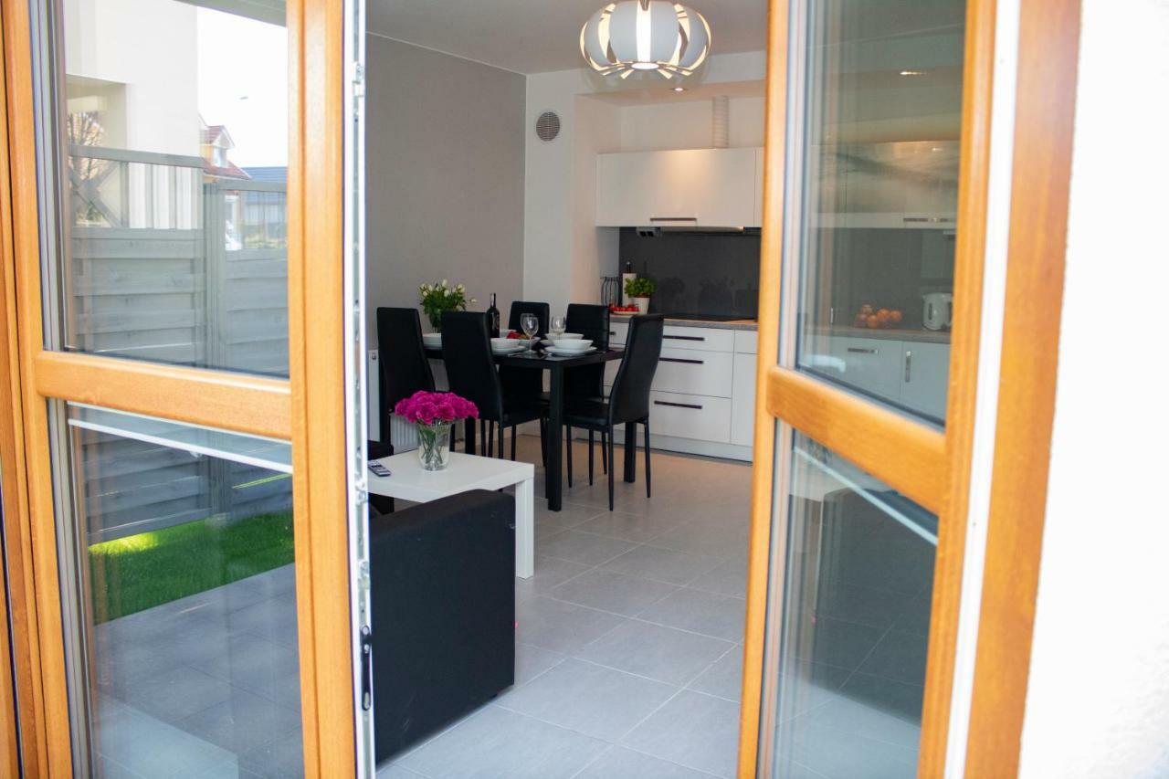 Apartament Z Ogrodkiem Trzęsacz Εξωτερικό φωτογραφία