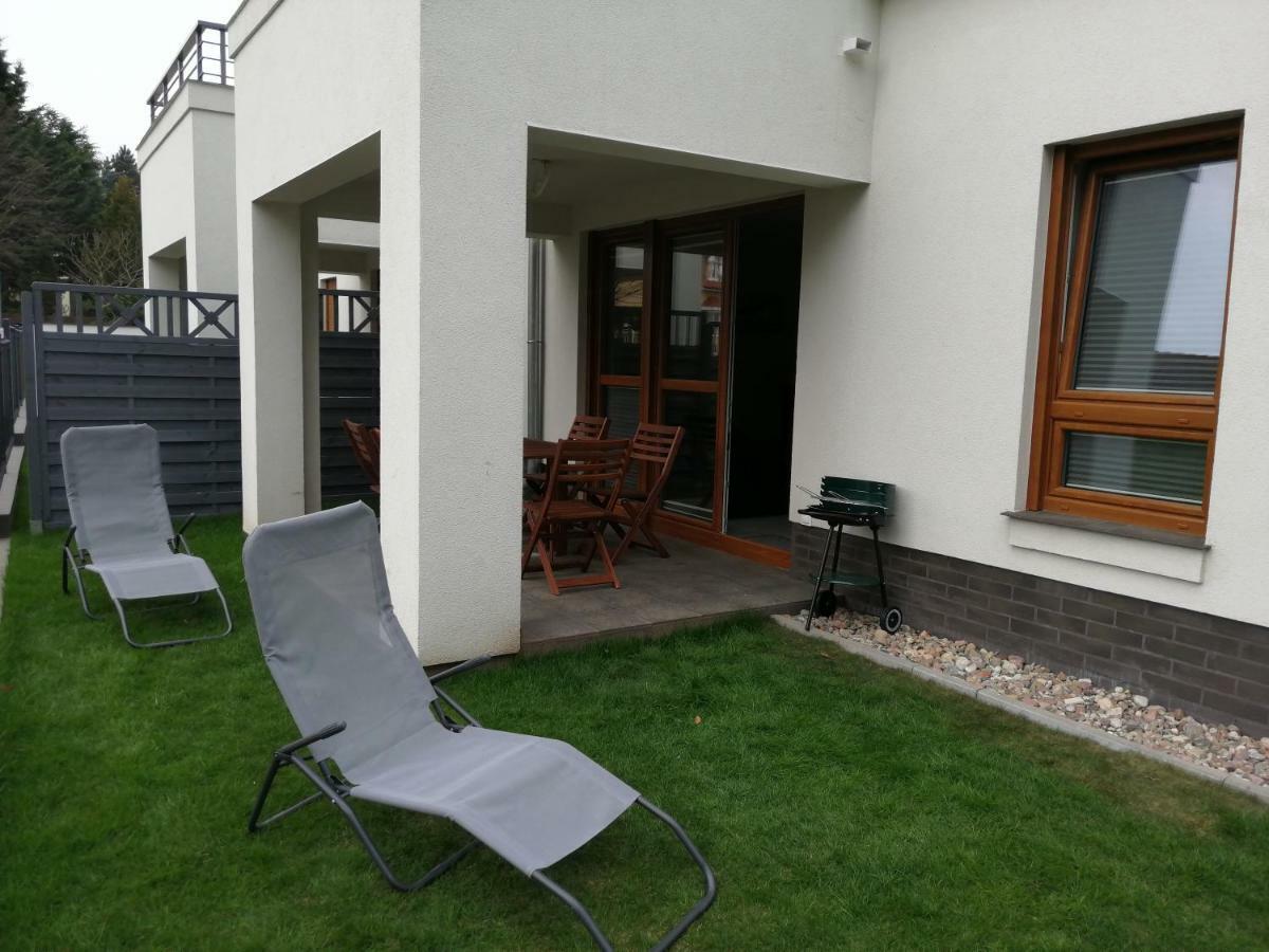 Apartament Z Ogrodkiem Trzęsacz Εξωτερικό φωτογραφία